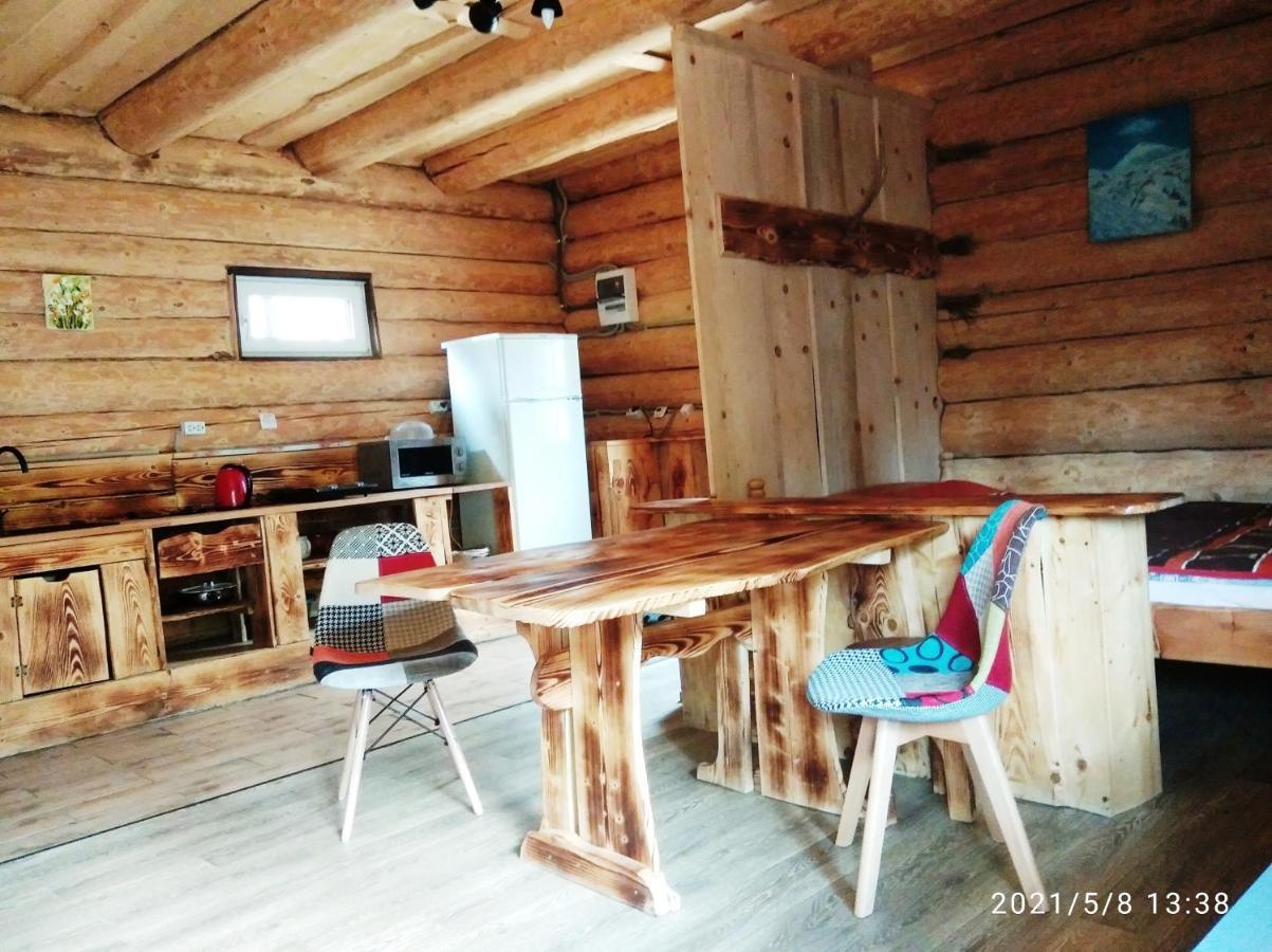 Bungalow In Mauntains With Chan Near The Forest سلافسكي المظهر الخارجي الصورة