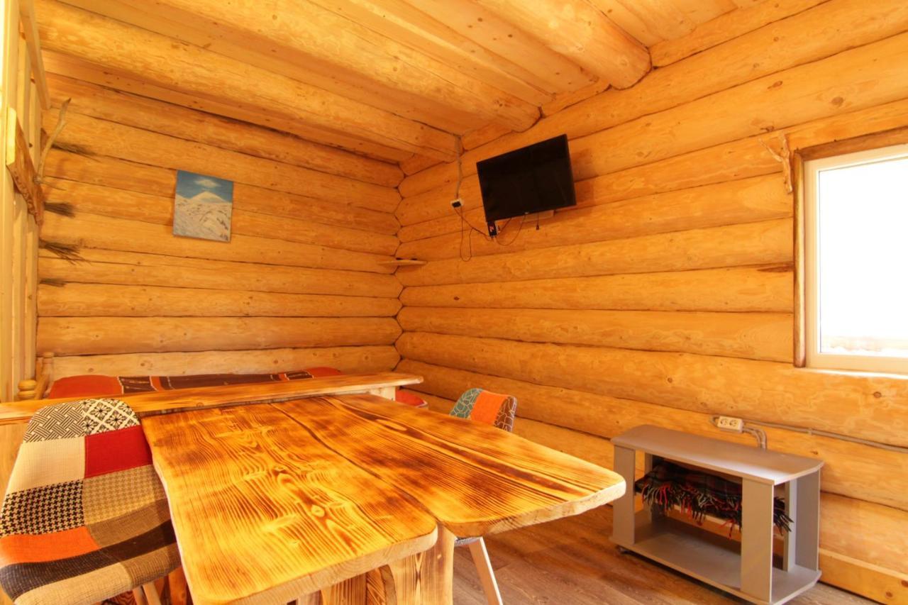 Bungalow In Mauntains With Chan Near The Forest سلافسكي المظهر الخارجي الصورة