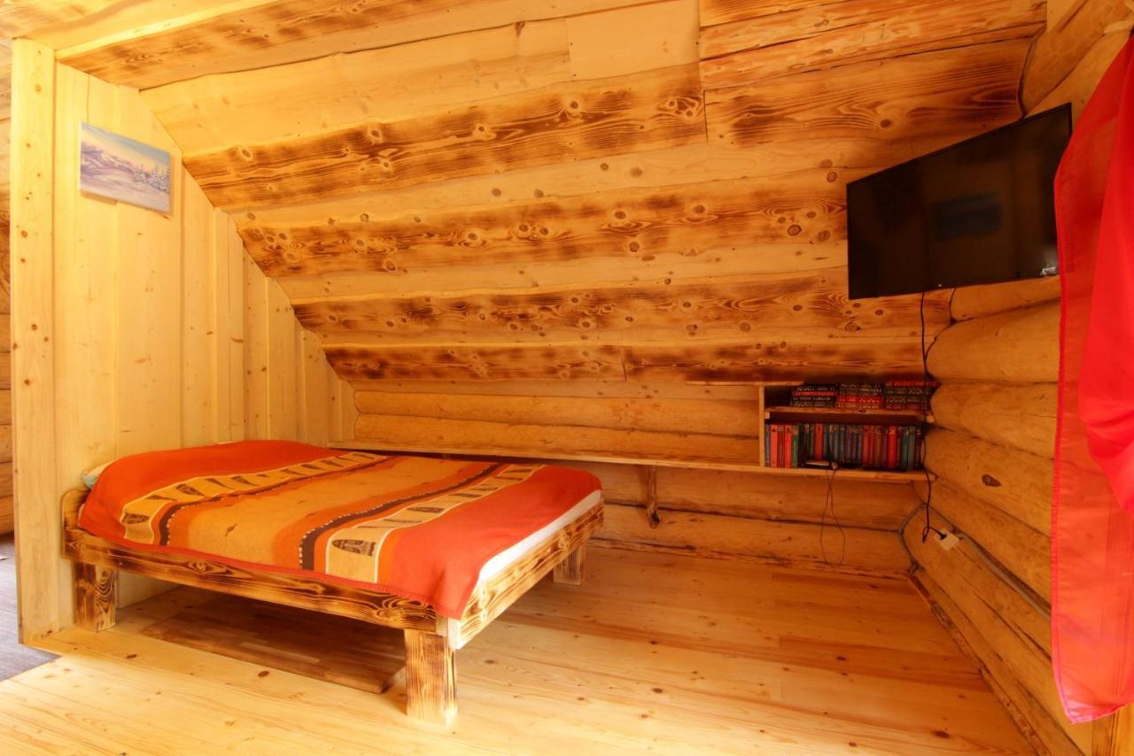 Bungalow In Mauntains With Chan Near The Forest سلافسكي المظهر الخارجي الصورة